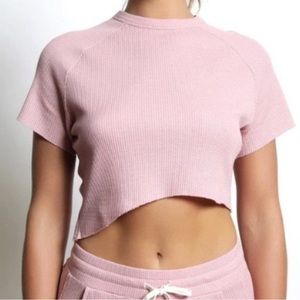 SOLD ❤️ Like New Twenty Montreal pink Everest thermal cropped tee size L